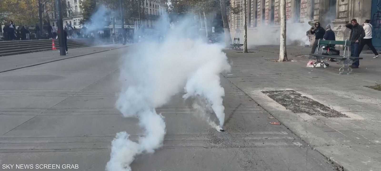 بعد أعمال النهب.. ماكرون يتمسك بنونيز ويطلب أساليب جديدة