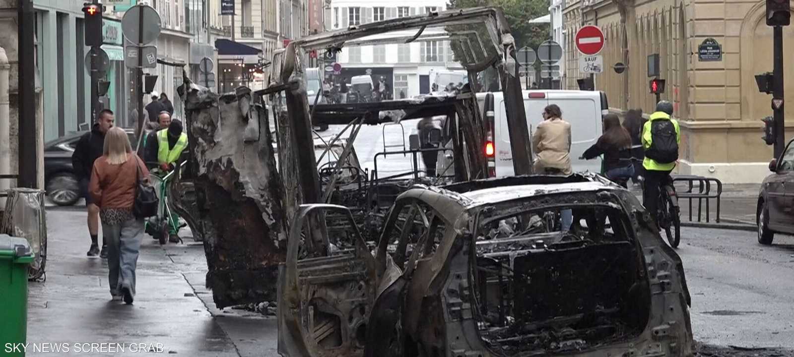 غضب فرنسا يتسع.. التقشف والشرخ الطبقي يحاصران ماكرون