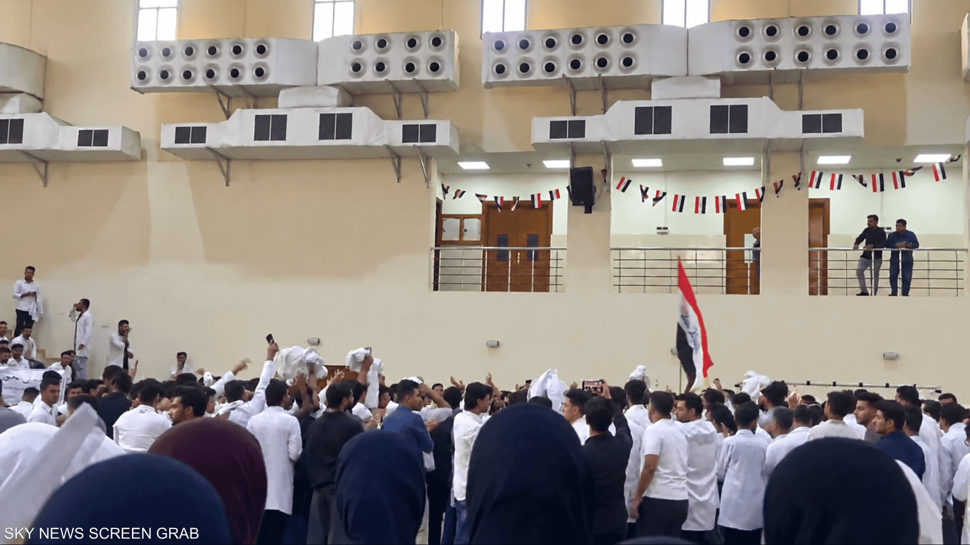 ماذا يجري في البصرة؟
