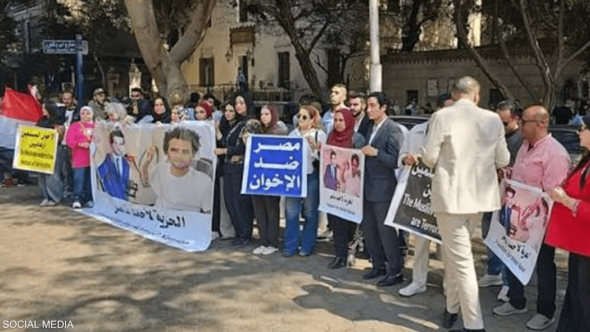 وسط احتجاجات ضد الإخوان.. سفارة هولندا بالقاهرة تغلق أبوابها 
