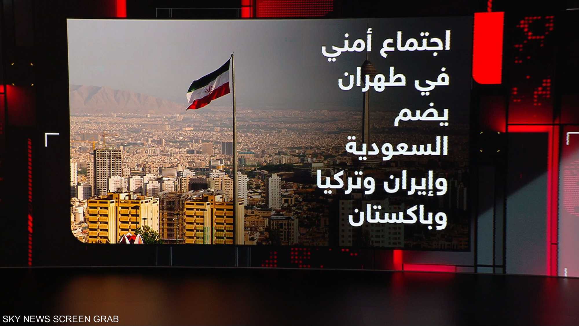 إيران.. رسائل تهدئة وتصعيد محتمل
