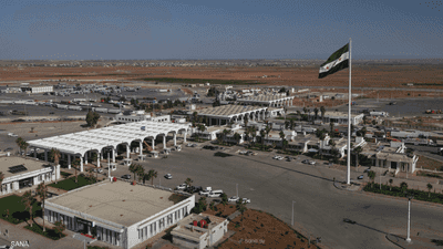 سوريا تغلق معبر نصيب مع الأردن بعد غارات جوية