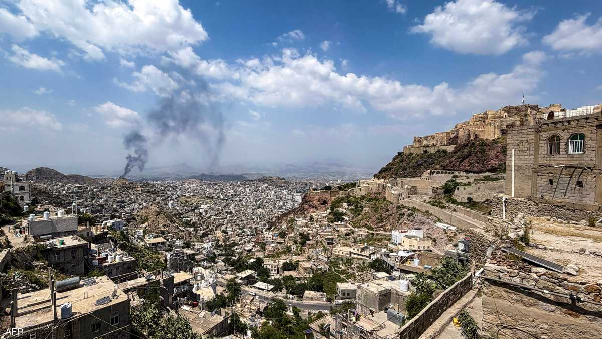 معارك في باب المندب.. والسعودية تسقط صواريخ باليستية
