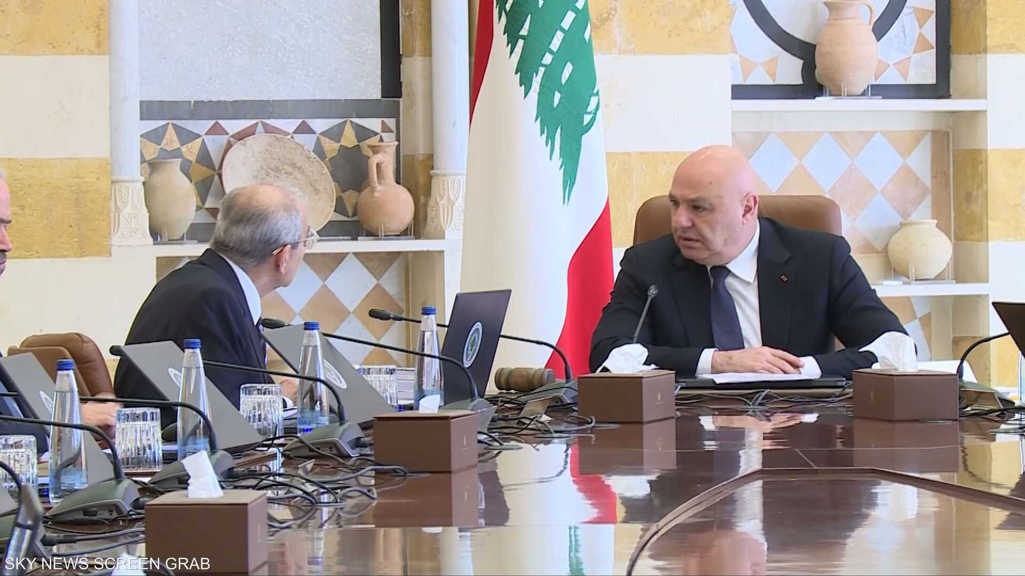 لبنان.. تشديد على خيار بناء الدولة وحصر السلاح