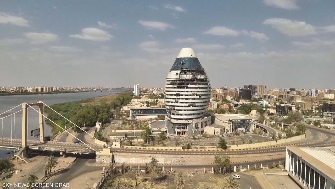 السودان.. المسيرات والقمع يهددان المدنيين وفرص الحوار