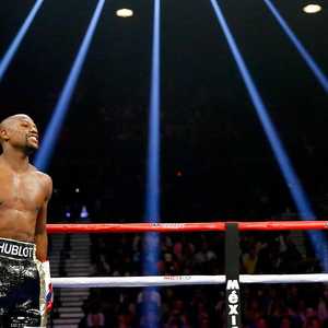 فلويد مايويذر سيعود للملاكمة للمرة الأخيرة