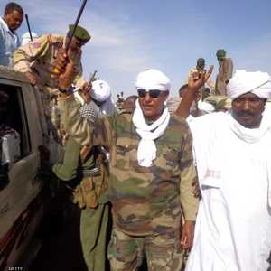 هلال (يسار) كان من أبرز مؤيدي الحكومة السودانية