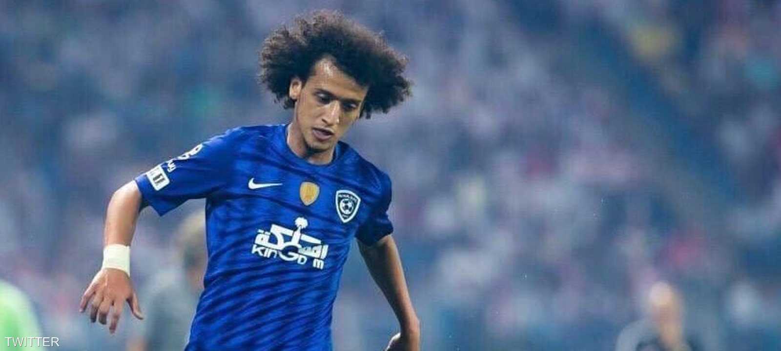 عموري بقميص الهلال