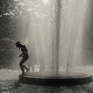 موجة حر تضرب بريطانيا هذه الأيام