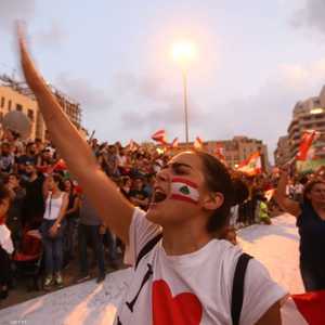 لا يزال المتظاهرون في الشوارع في انتظار حلول ترضيهم