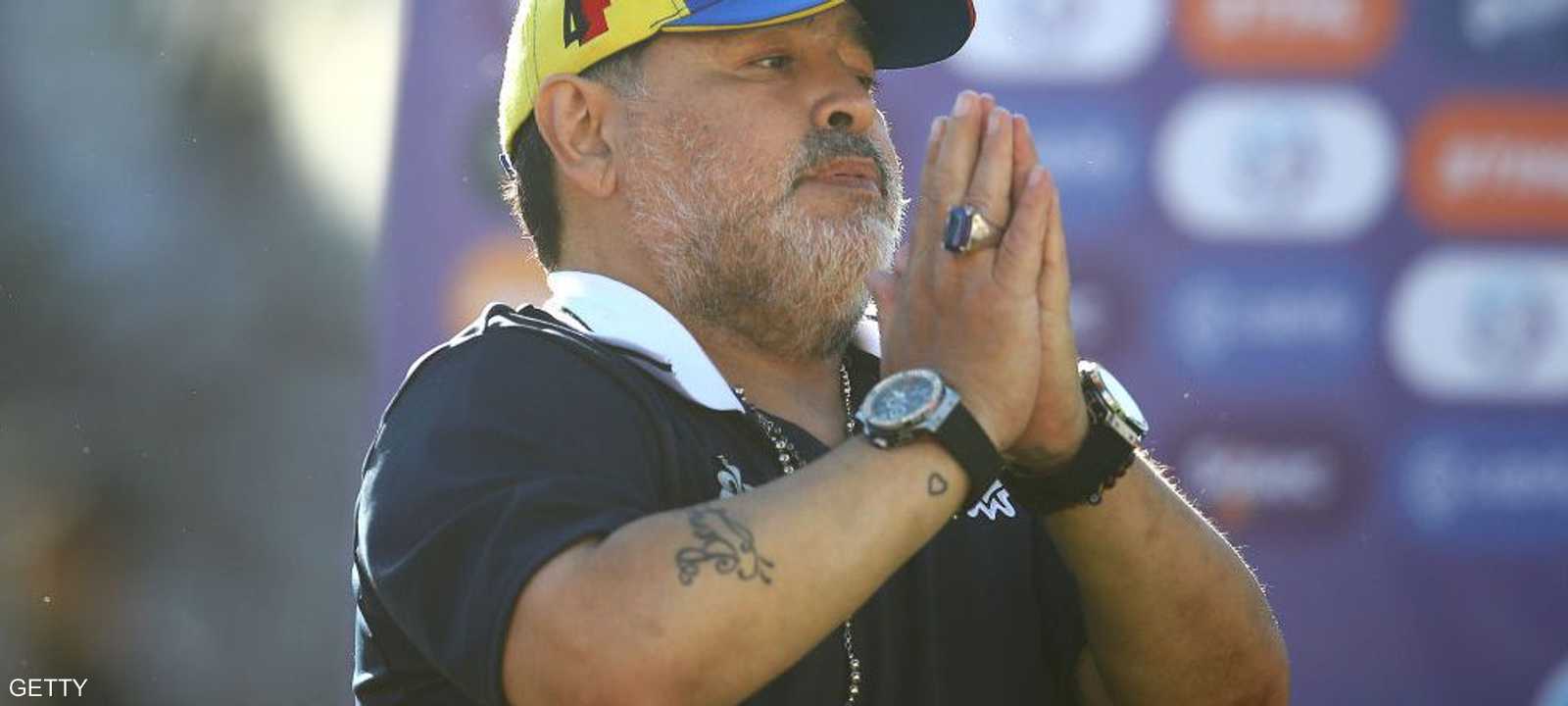 أسطورة كرة القدم الأرجنتينية دييغو مارادونا