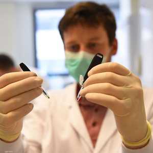 نشأة الفيروس تثير جدلا دوليا