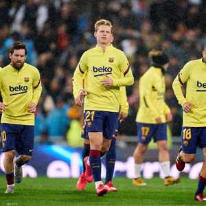 فرينكي دي يونغ (وسط) عنصر مهم في برشلونة