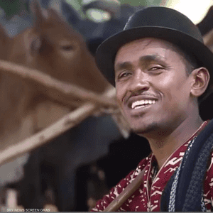 هونديسا بدأ مسيرته الفنية من السجن