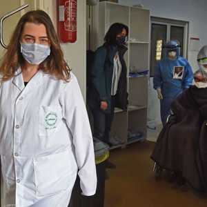 أطباء تونس يشكون ظروف العمل