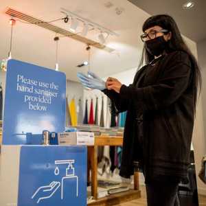 من الضروري غسل الكمامة القماشية قبل ارتدائها لأول مرة