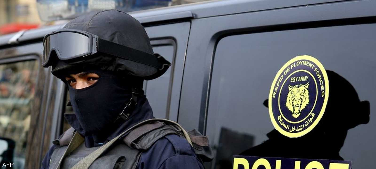 أرشيفية لعنصر أمن مصري