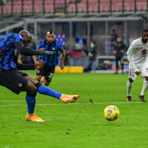 سجل لوكاكو ثنائية في مرمى تورينو