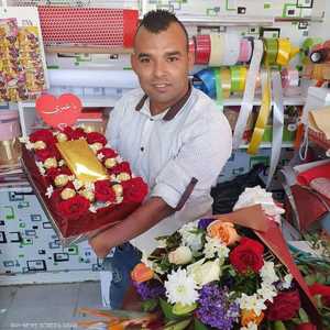 سيف الدين يبلغ من العمر 30 عاما