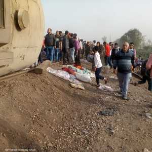 القطار خرج عن القضبان فانقلبت عرباته