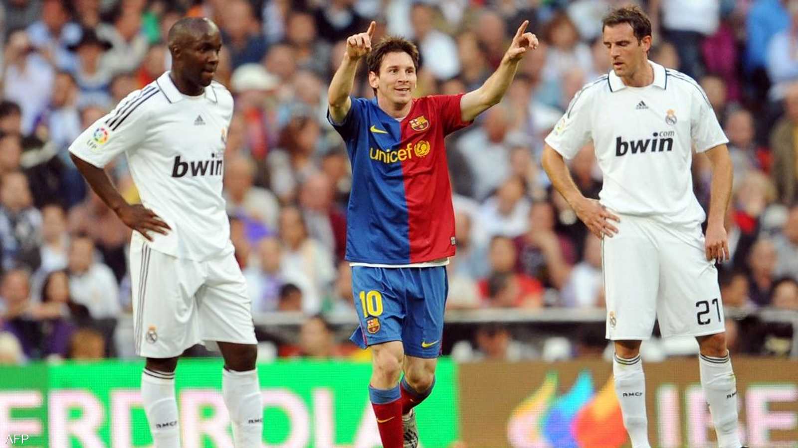 ميتزيلدر بقميص ريال مدريد في كلاسيكو 2009