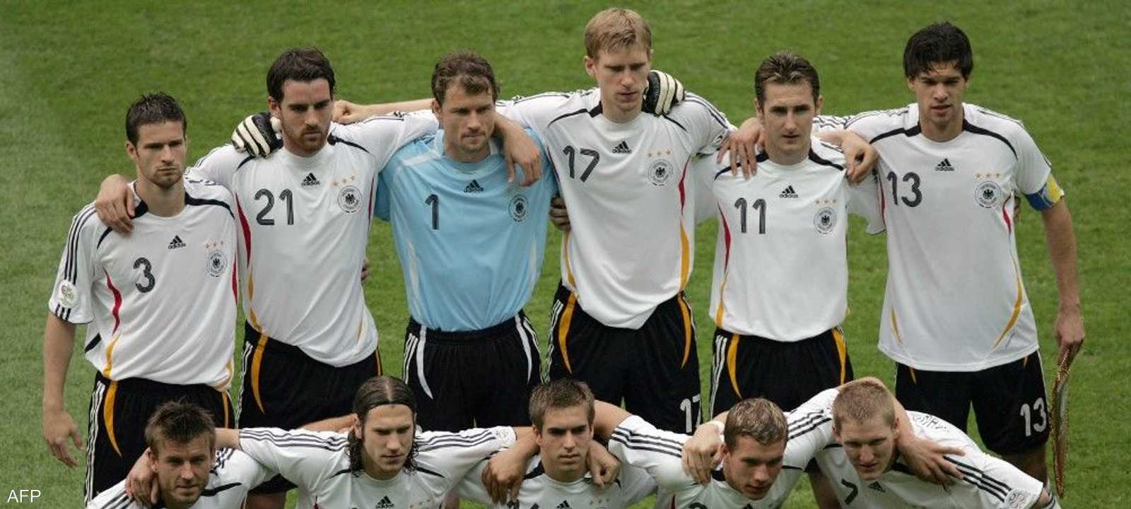 ميتزيلدر مع منتخب ألمانيا (رقم 21) خلال مونديال 2006