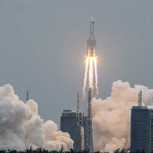 منذ نحو أسبوع أطلقت الصين الصاروخ إلى الفضاء