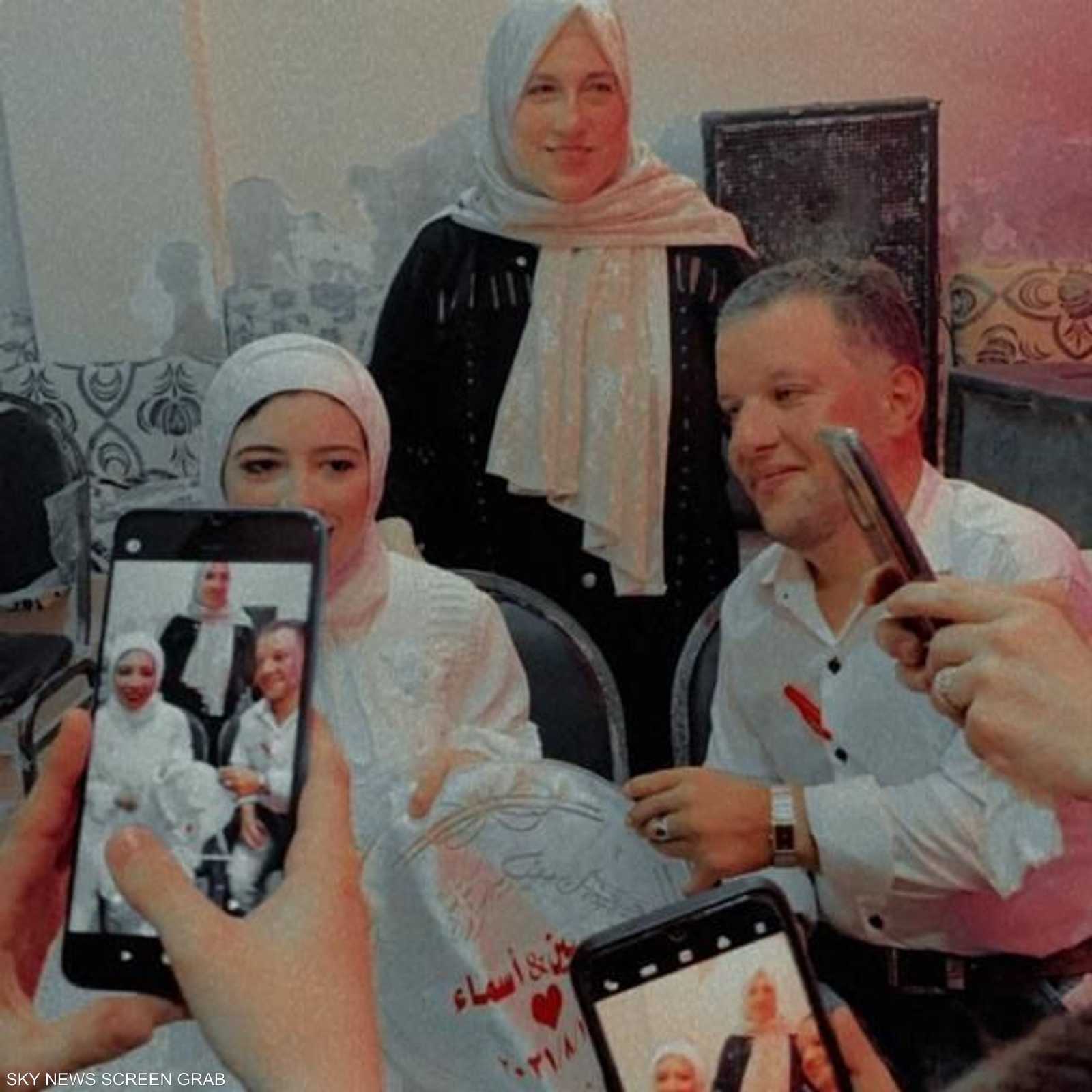 أسماء واحدة من قصار القامة حاصلة على بكالوريوس نظم المعلومات