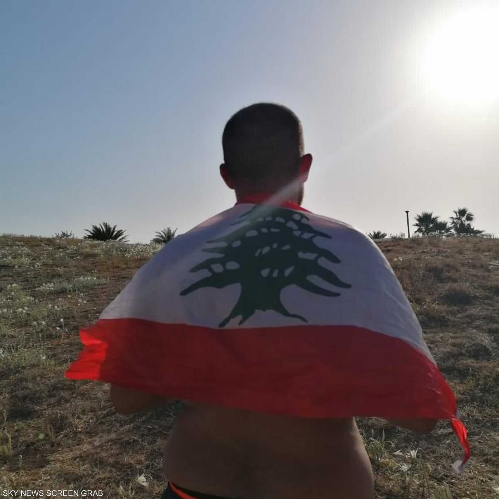 كبارة (34 عاما) وهو مدرس لمادة الرياضيات