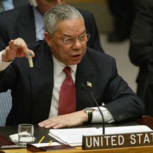 كولن باول.. 10 محطات غيرت شكل العالم