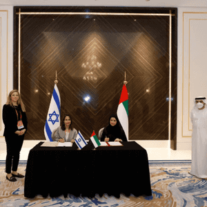 الإمارات وإسرائيل توقعان اتفاقية لتعزيز التعاون بمجال الفضاء