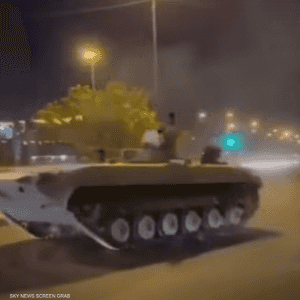 التفحيط بمدرعة عسكرية وسط بغداد