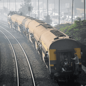 صورة أرشيفية لقطار في مصر