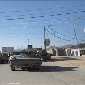 فيديو حصري لدخول قوات العمالقة إلى مدينة بيحان