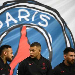 نيمار وميسي ومبابي لم يحققوا الإنجاز