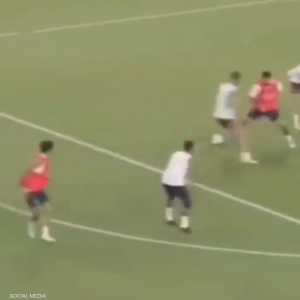 تدخل عنيف لراموس ضد ميسي خلال التداريب