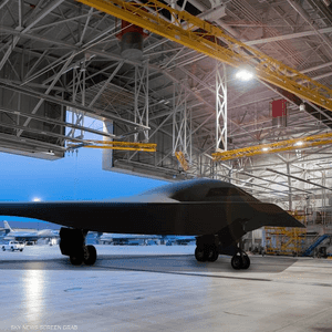 قاذفة B-21 الشبحية الأميركية