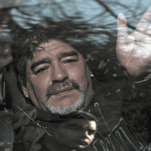 توفي مارادونا يوم 25 نوفمبر 2020