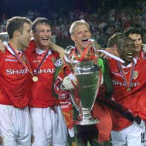 مانشستر يونايتد حقق الثلاثية في 1999