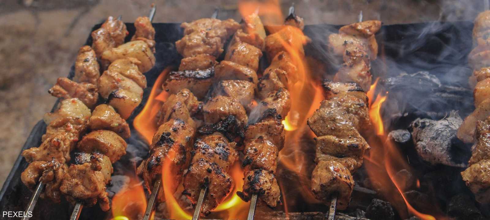 تقليل أو استبعاد اللحوم يمكن أن يقلل من خطر الإصابة بأمراض