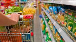 تسوق المواد الغذائية في السوبر ماركت - التضخم