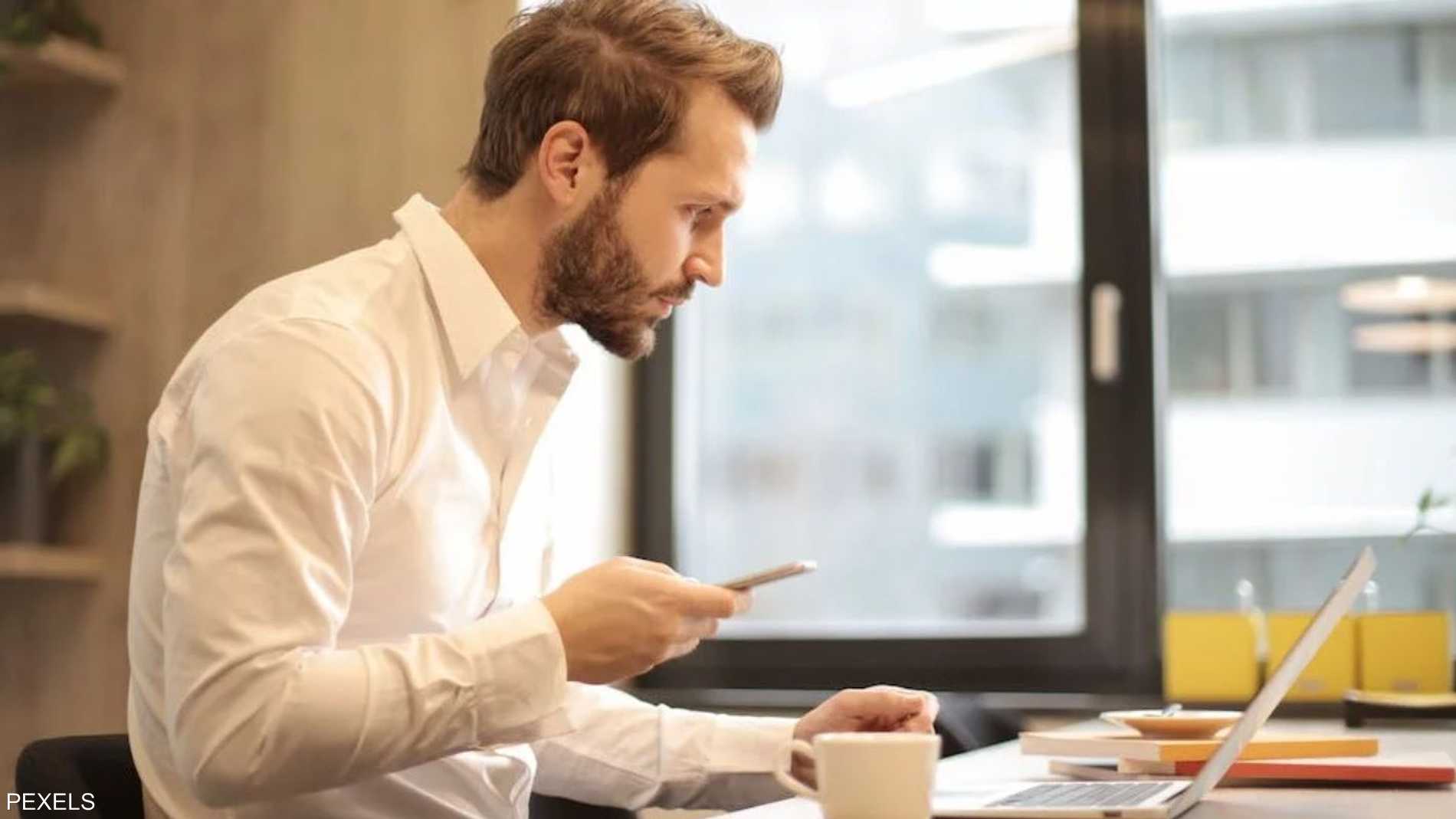 أمراض خطيرة.. أبحاث تكشف مخاطر الجلوس لفترة طويلة 