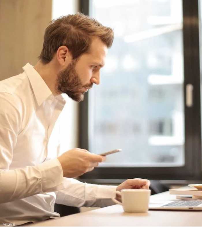 الذكاء الاصطناعي يسهم في تسهيل الأعمال المكتبية