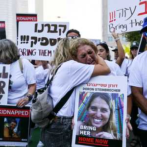 حماس تحتجز أكثر من 200 رهينة في قطاع غزة