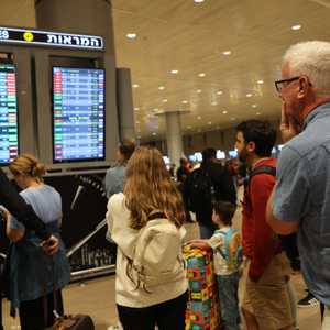 مئات الآلاف غادروا إسرائيل منذ 7 أكتوبر الماضي