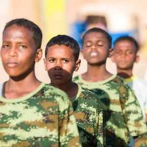 مجموعة من الأطفال المستنفرين في السودان