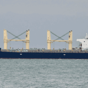 ناقلة تتبع لـ"ترو كونفيدانس"