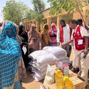 السودانيون أصبحوا يعتمدون على مساعدات غذائية دولية