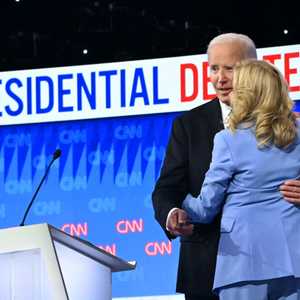 يايدن وزوجته جيل