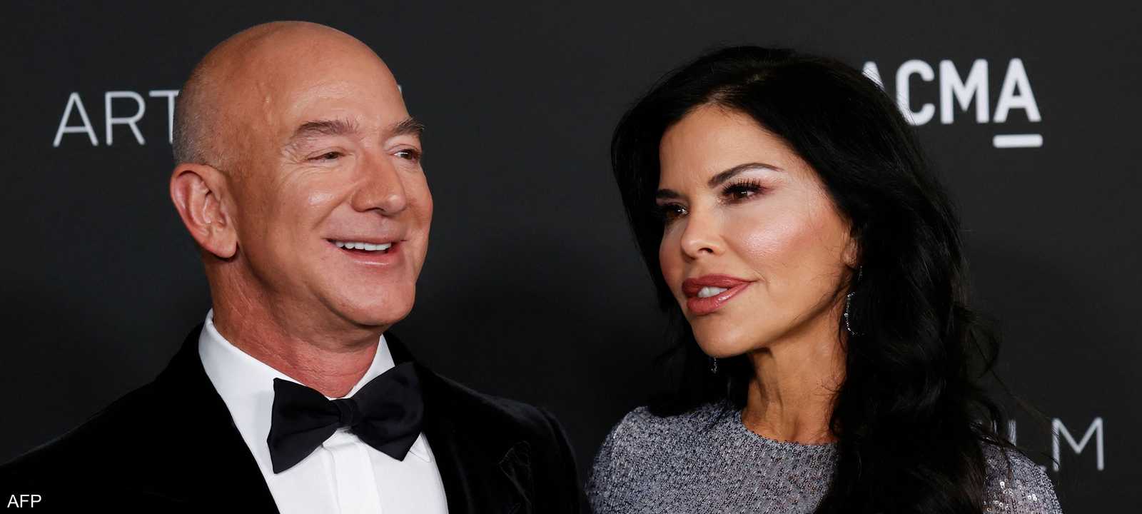 جيف بيزوس وخطيبته لورين سانشيز